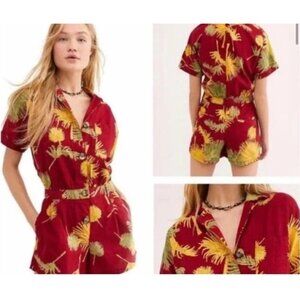 FREE PEOPLE Women Malibu Romper Sz M Maroon Short Sleeve Tropical Beachy Summer